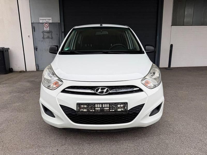 Gebraucht Hyundai i10 Classic 69 PS (50 kW) 2013 Weiß Kleinwagen