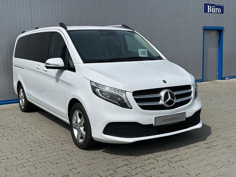 Gebraucht Mercedes V220 163 PS (119 kW) 2020 9147 arktikweiss mb 9147 Van / Kleinbus