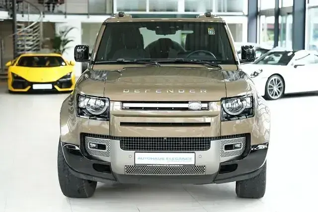 Gebraucht Land Rover Defender SE Dynamic 400 PS (294 kW) 2021 Braun SUV
