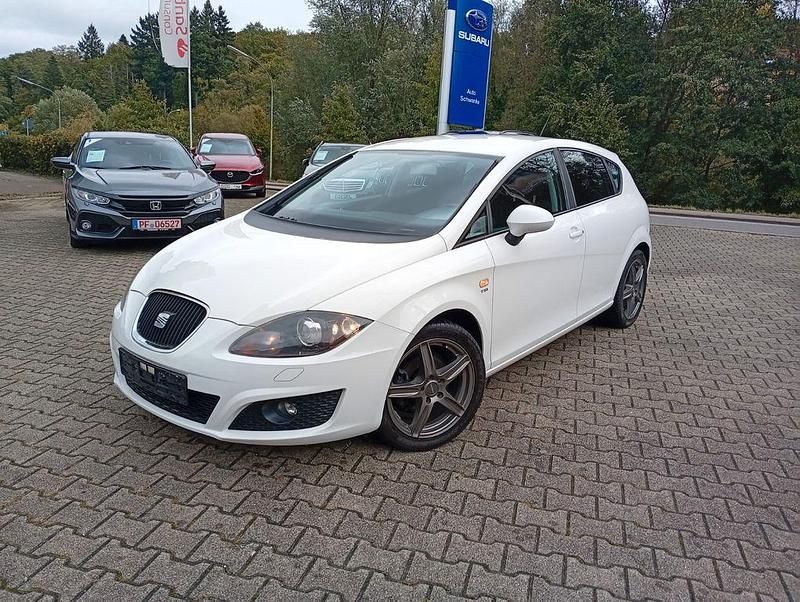 Weiß Gebraucht 2010 Seat Leon Sport Limousine | 4.990 € (Fairer Preis) - Bild 1/4
