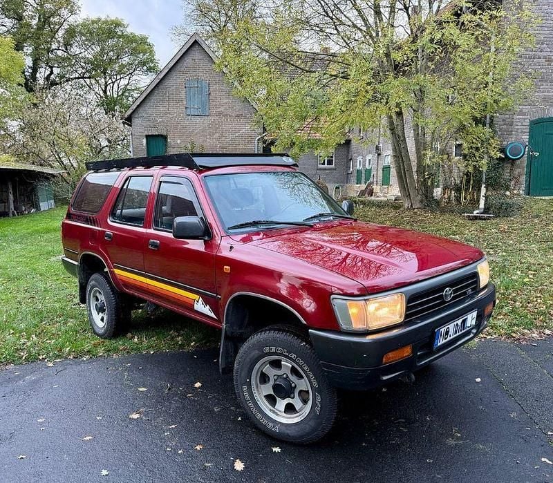 Rot Gebraucht 1992 Toyota 4 Runner SUV | 24.900 € - Bild 1/4