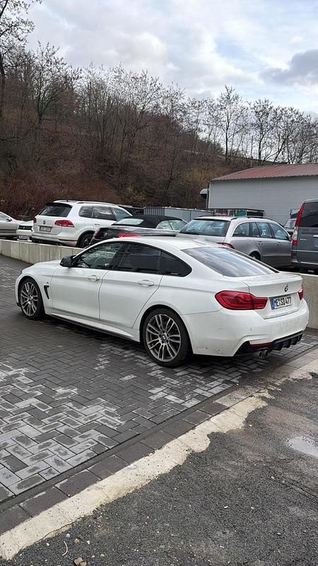 Gebraucht BMW 420 M Sport 200 PS (147 kW) 2019 Weiß Limousine