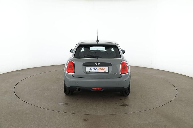 Usata Mini ONE 102 CV (75 kW) 2017 Grigio Utilitaria