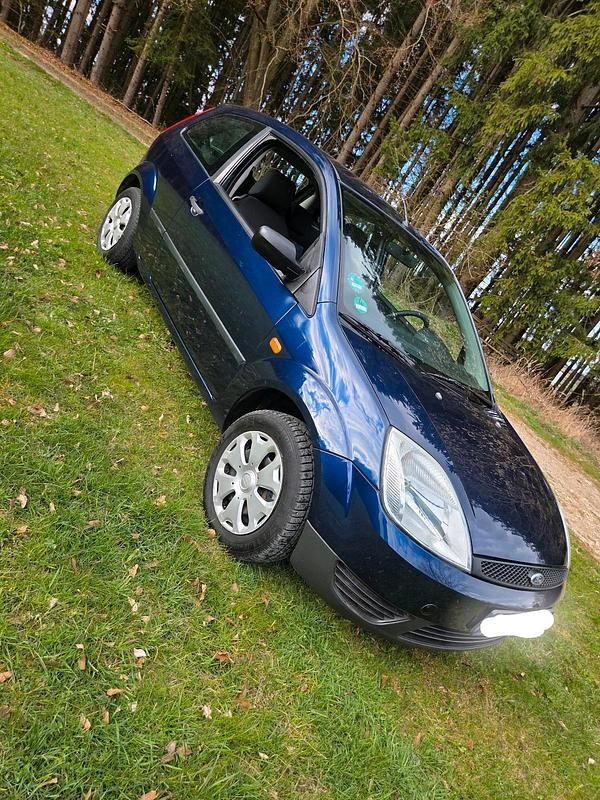 Gebraucht Ford Fiesta 60 PS (44 kW) 2005 Blau Kleinwagen