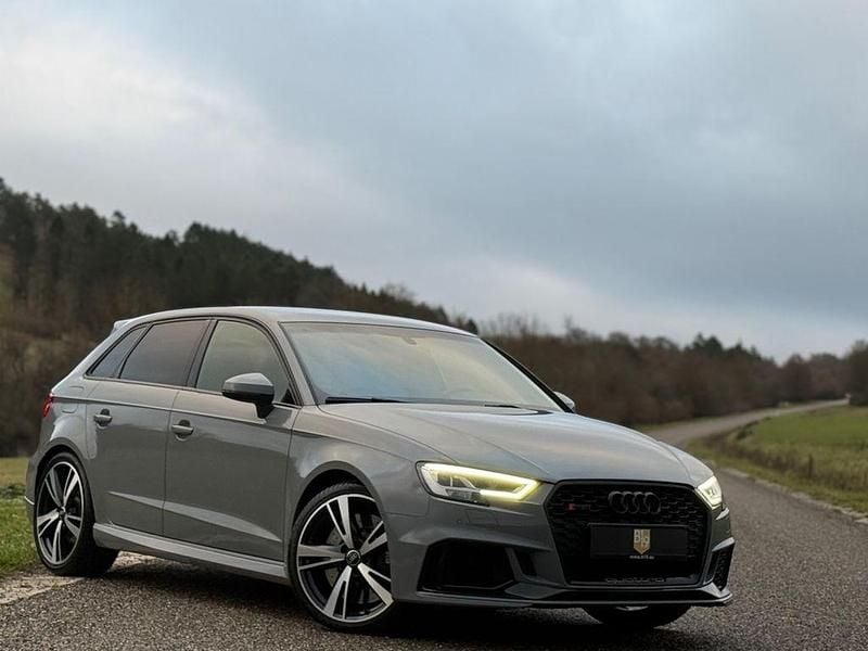 Grau Gebraucht 2019 Audi RS3 Sport Limousine | 36.999 € (Fairer Preis) - Bild 1/4