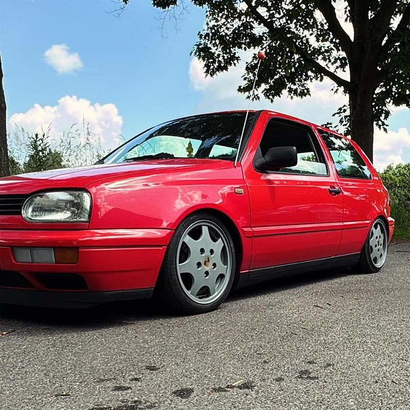 Rot Gebraucht 1997 VW Golf III Kleinwagen | 1.650 € (Fairer Preis) - Bild 1/1