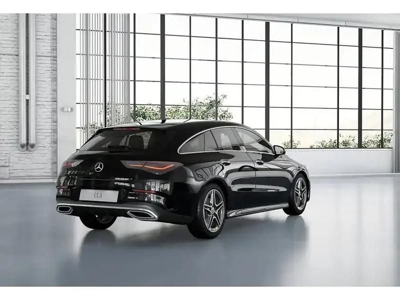 Gebraucht Mercedes CLA200 163 PS (119 kW) 2024 Schwarz metalliclack kosmosschwarz Kombi