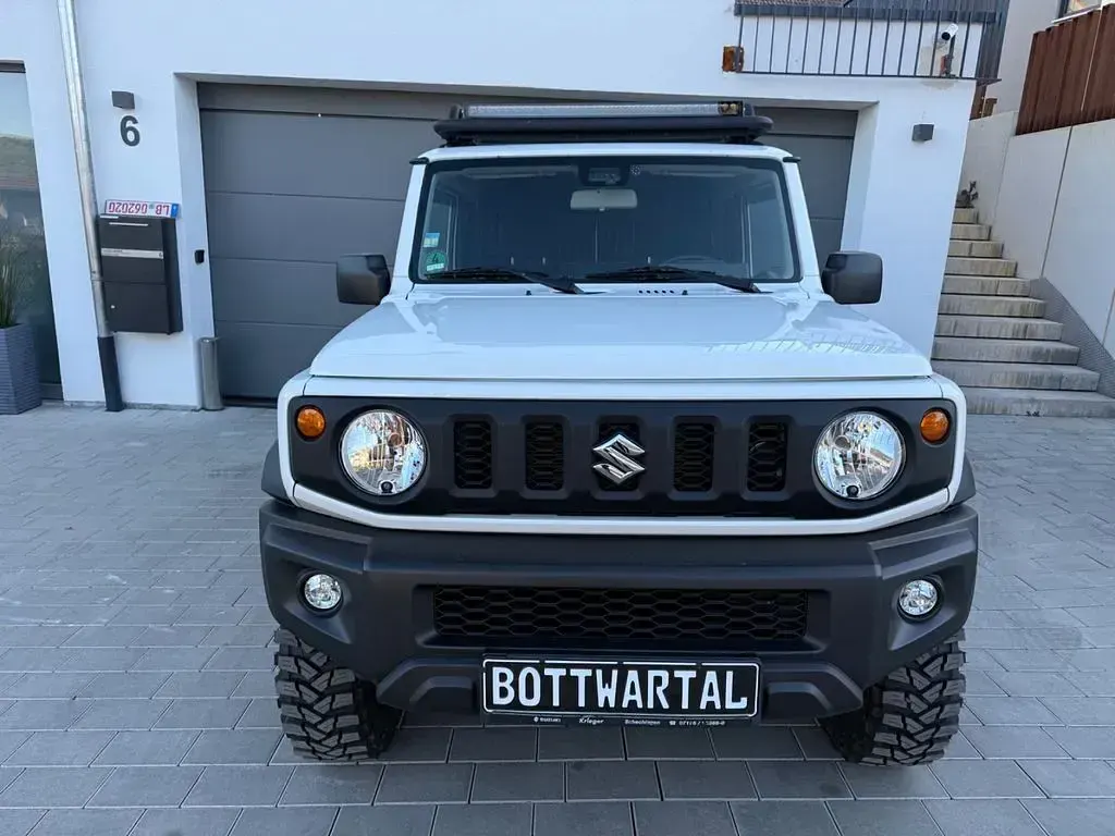 Gebraucht Suzuki Jimny Comfort 102 PS (75 kW) 2021 Weiß SUV