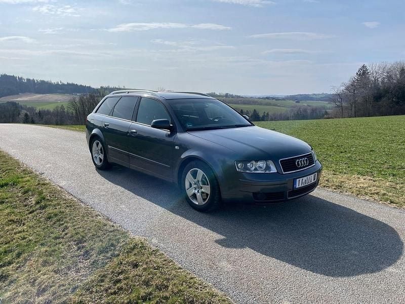Gebraucht Audi A4 S-Line 163 PS (119 kW) 2004 Grau Kombi