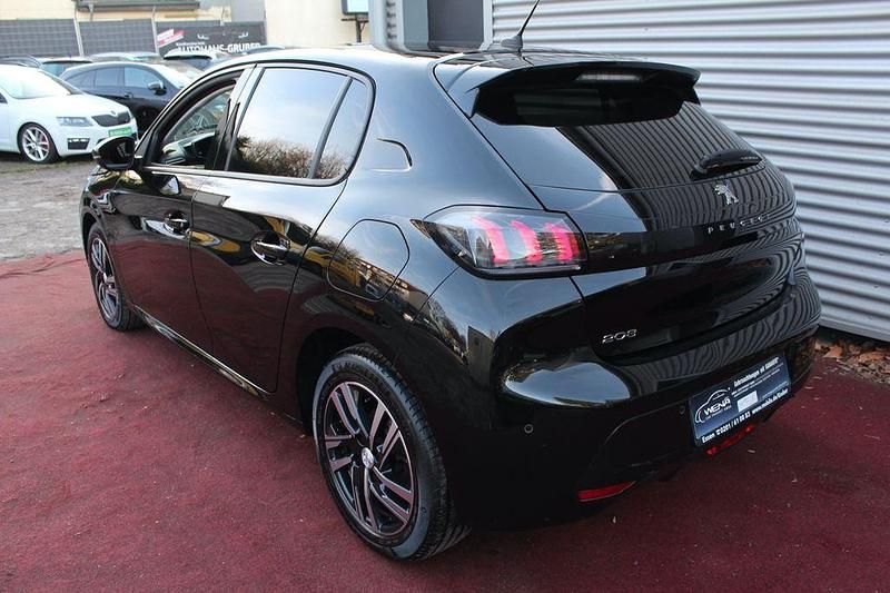 Gebraucht Peugeot 208 Allure 101 PS (74 kW) 2024 Schwarz Kleinwagen