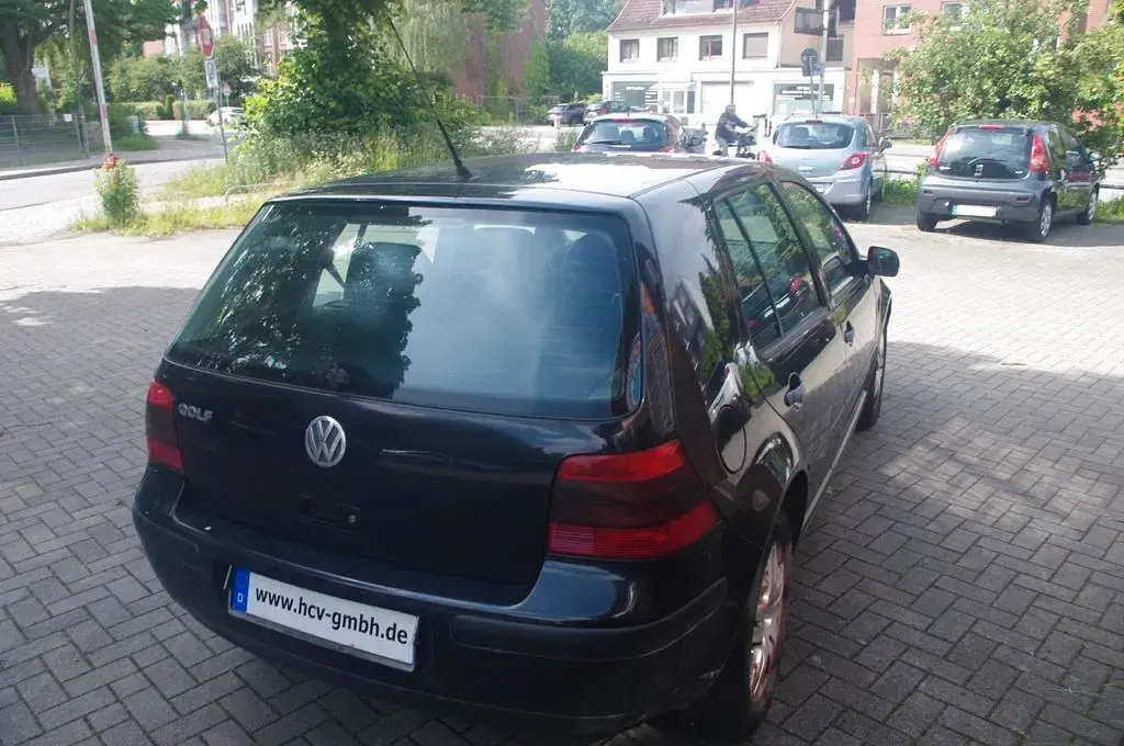 Gebraucht VW Golf IV 75 PS (55 kW) 2002 Schwarz Limousine