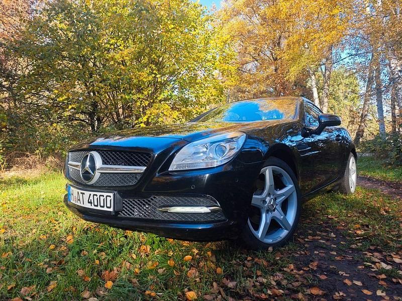 Schwarz Gebraucht 2011 Mercedes SLK200 Sport Edition Cabrio | 14.900 € (Fairer Preis) - Bild 1/4