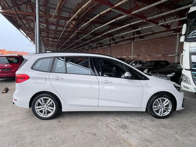 Gebraucht BMW 220 Gran Tourer Advantage 190 PS (139 kW) 2021 Weiß Van / Kleinbus