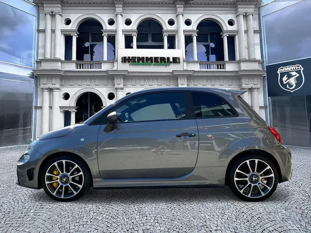 Gebraucht Abarth 695 179 PS (131 kW) 2024 Grau Kleinwagen
