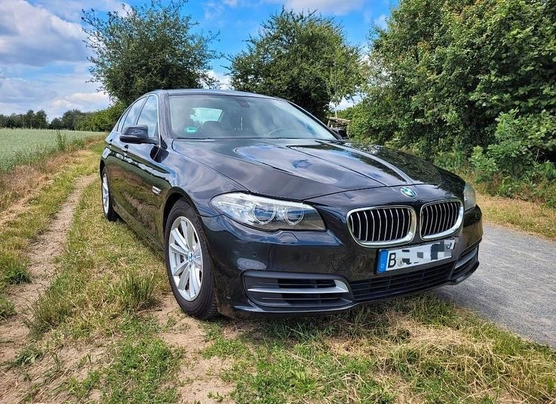 Schwarz Gebraucht 2016 BMW 530 Limousine | 12.500 € (Superpreis) - Bild 1/4