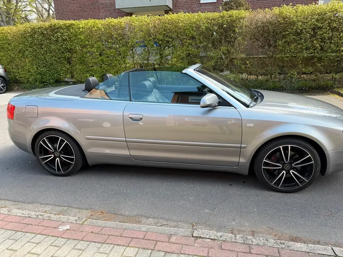 Brugt Audi A4 220 HK (161 kW) 2005 Grå Sedan