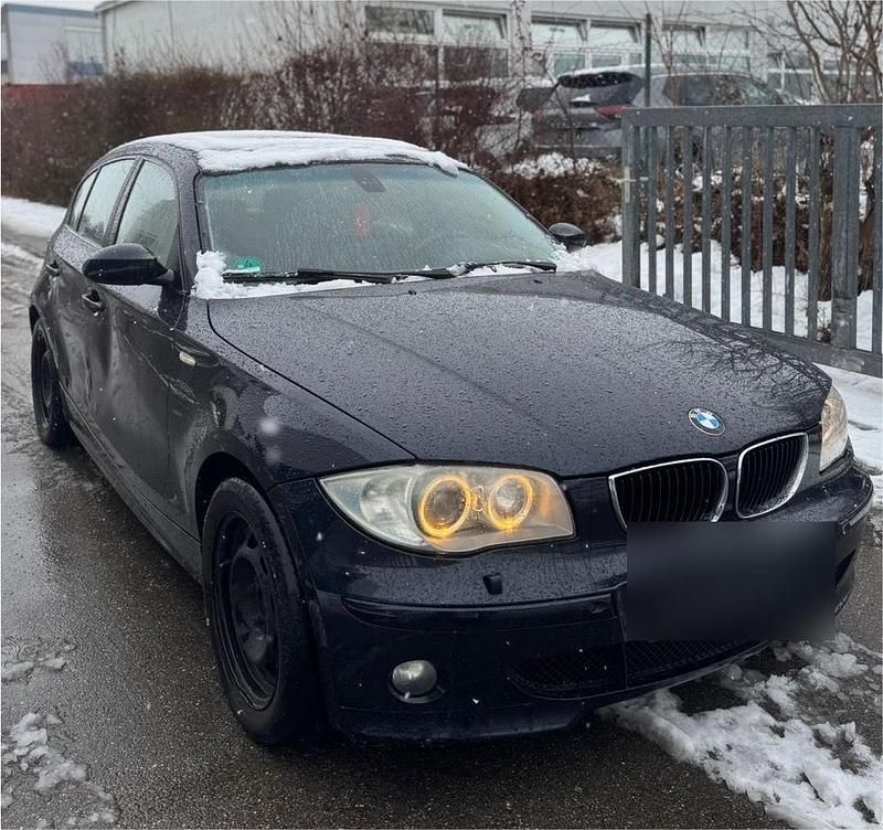 Gebraucht BMW 120 163 PS (119 kW) 2006 Schwarz Kleinwagen