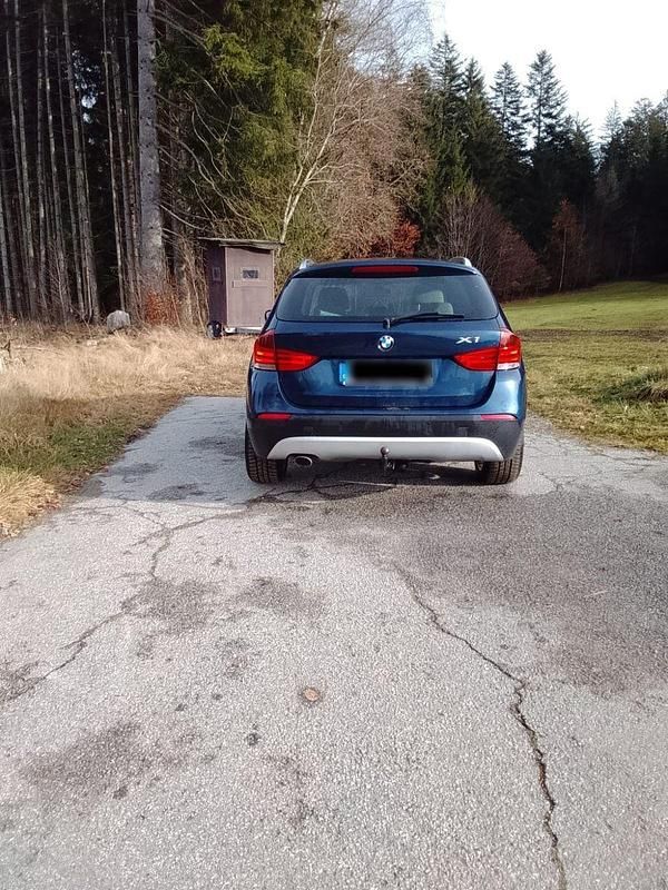 Gebraucht BMW X1 177 PS (130 kW) 2010 Blau SUV