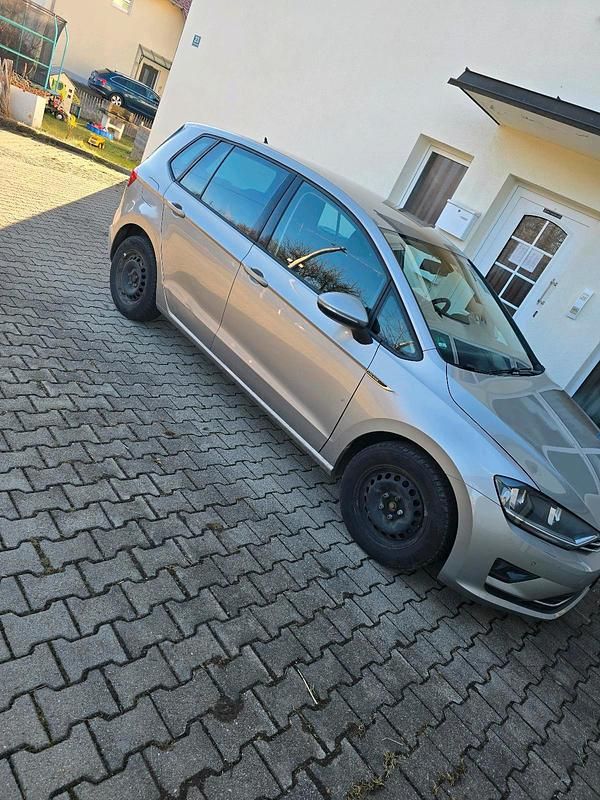 Grau Gebraucht 2015 VW Golf VII Limousine | 13.000 € (Etwas zu teuer) - Bild 1/4