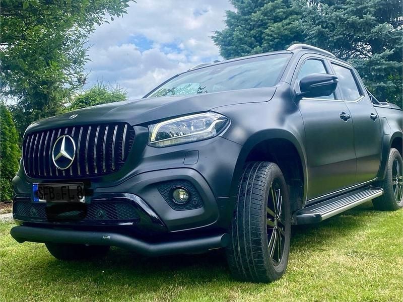 Schwarz Gebraucht 2017 Mercedes X250 Edition Abholung | 29.700 € - Bild 1/4