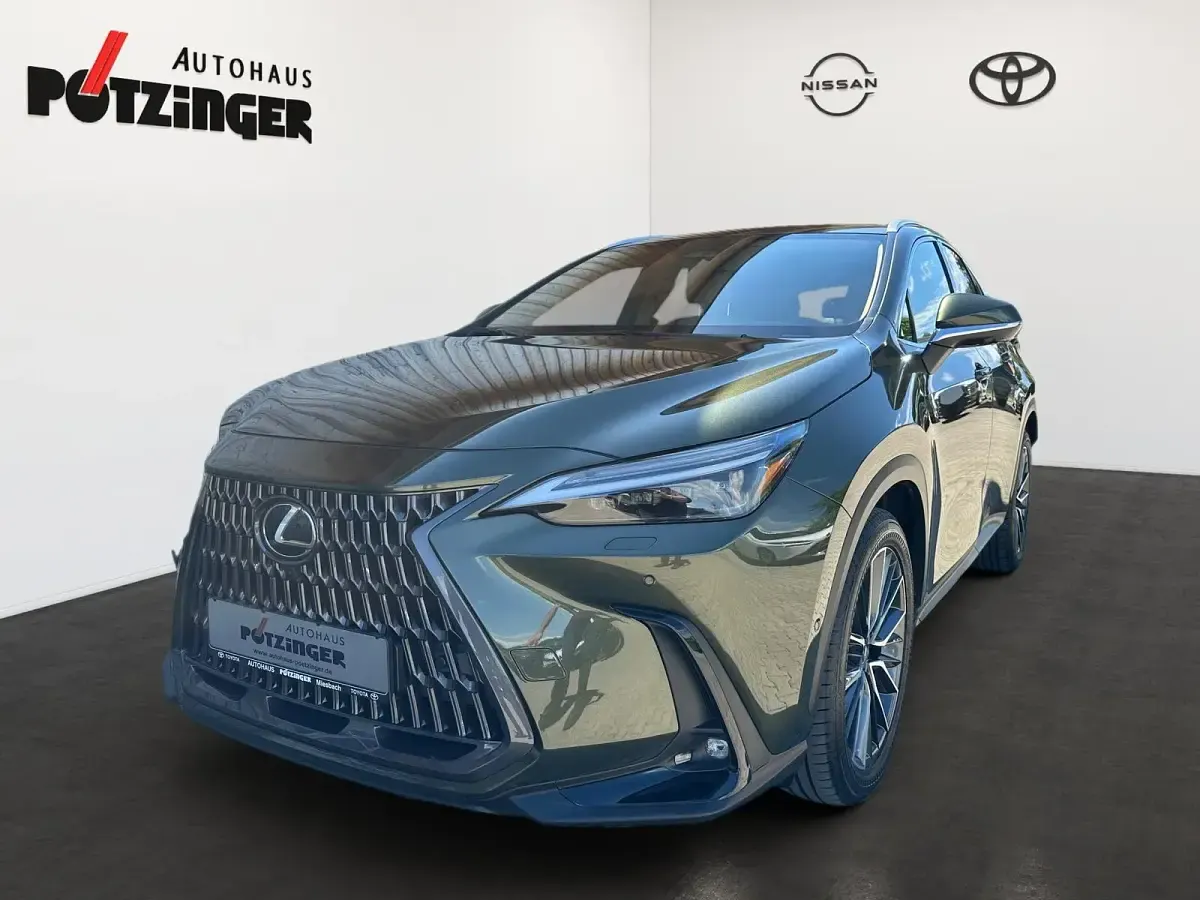 Gebraucht Lexus NX450h+ E-FOUR 185 PS (136 kW) 2022 Norigrün SUV