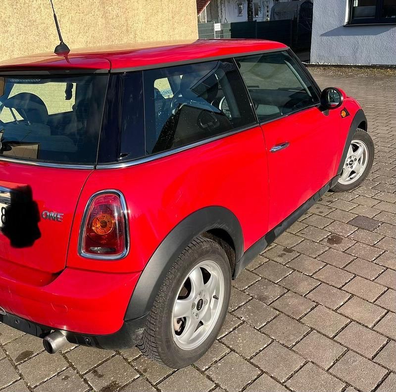 Usado Mini ONE 75 HP (55 kW) 2009 Vermelho Citadino