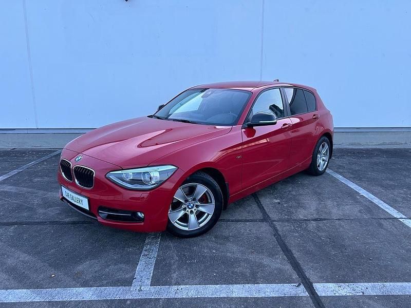 Gebraucht BMW 118 Sport Line 170 PS (125 kW) 2012 Rot Kleinwagen