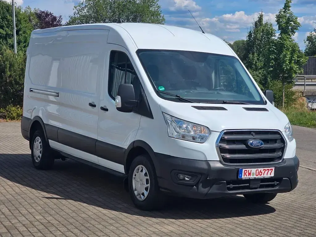Gebraucht Ford Transit Trend 131 PS (96 kW) 2020 Frozen white Van / Kleinbus