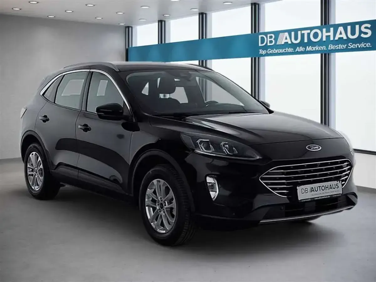 Gebraucht Ford Kuga Titanium 224 PS (164 kW) 2022 Schwarz SUV