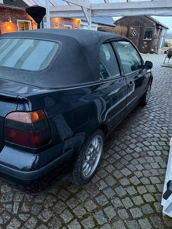 Gebraucht VW Golf Cabriolet 75 PS (55 kW) 2000 Blau Cabrio