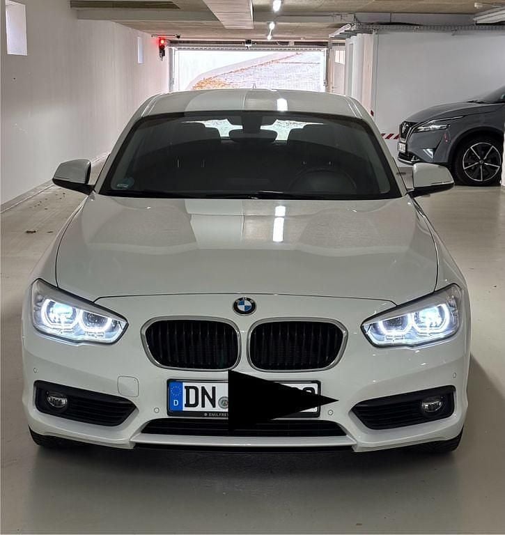 Weiß Gebraucht 2017 BMW 120 Advantage Kleinwagen | 12.700 € (Guter Preis) - Bild 1/4
