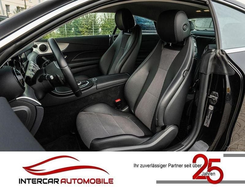 Gebraucht Mercedes E200 Avantgarde 184 PS (135 kW) 2018 Obsidianschwarz  metalliclack Coupé