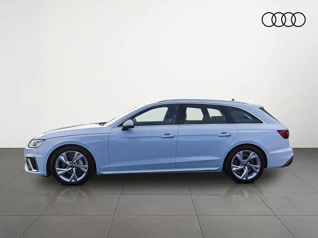 Gebraucht Audi A4 S-Line 204 PS (150 kW) 2022 Gletscherweiß metallic Kombi