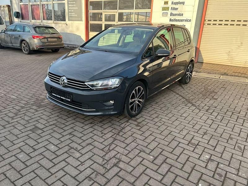 Grau Gebraucht 2015 VW Golf VII LOUNGE Limousine | 6.990 € (Guter Preis) - Bild 1/4