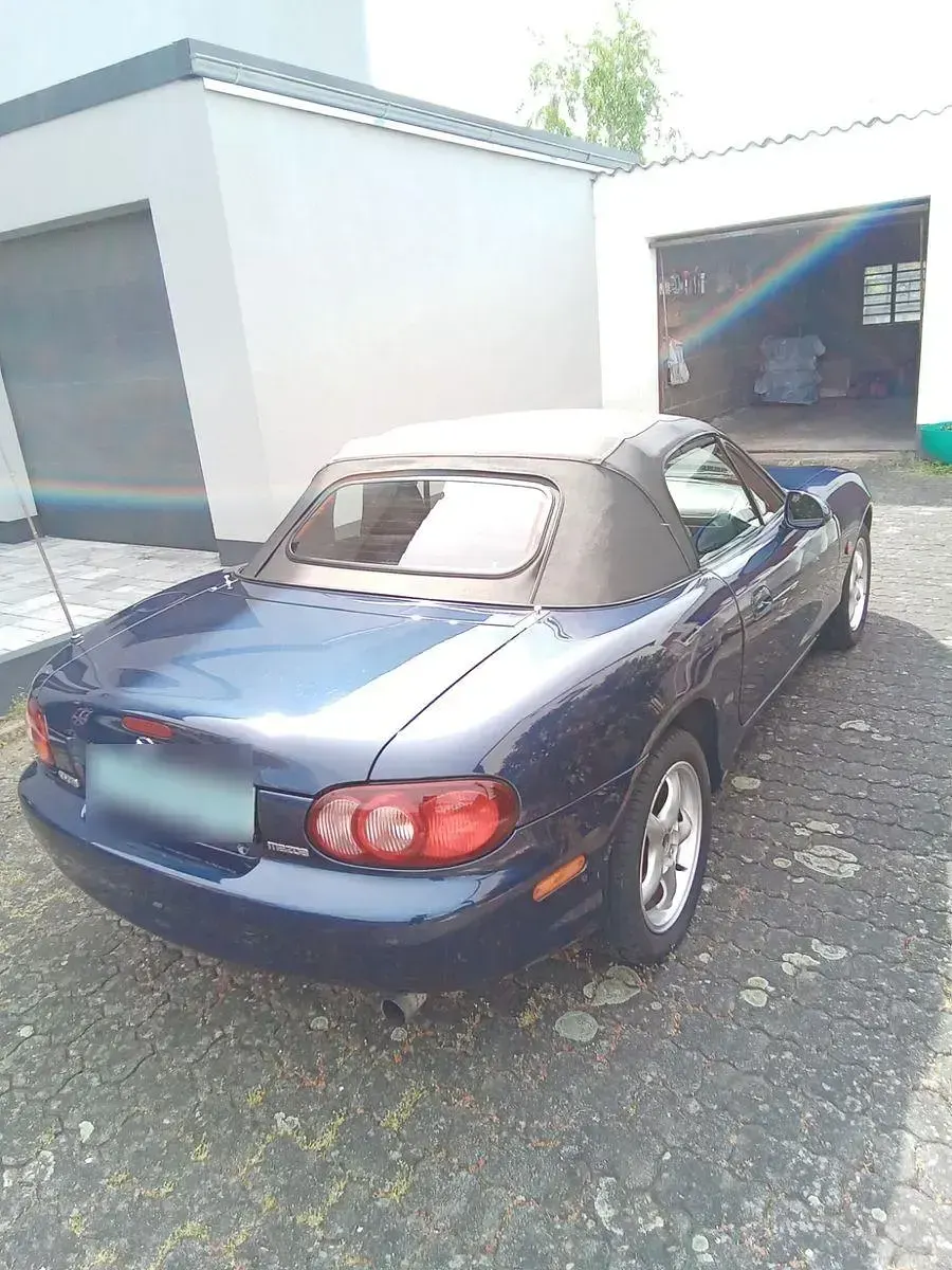 Używany Mazda MX5 110 KM (80 kW) 2002 Niebieski Kabriolet