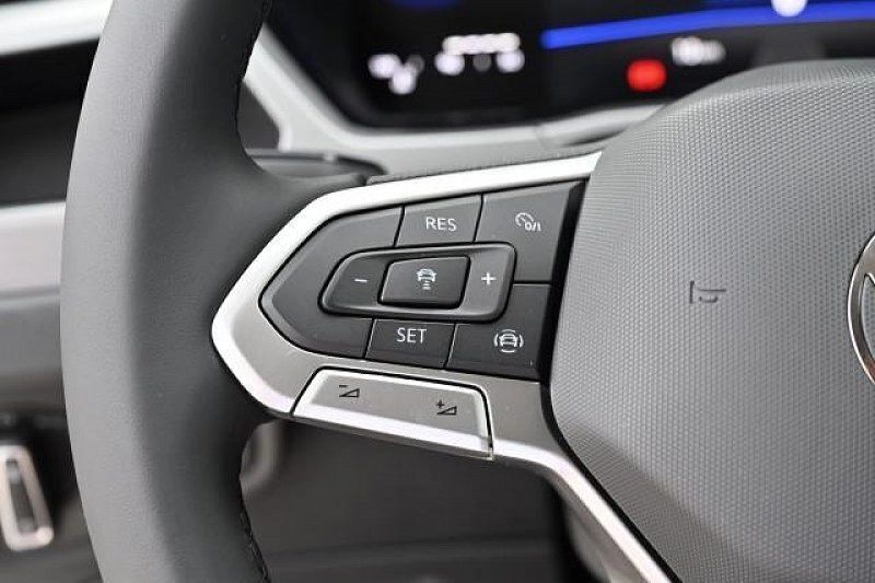 Grau Neu 2025 VW Touran Comfortline Van / Kleinbus | 35.349 € (Fairer Preis) - Bild 1/1