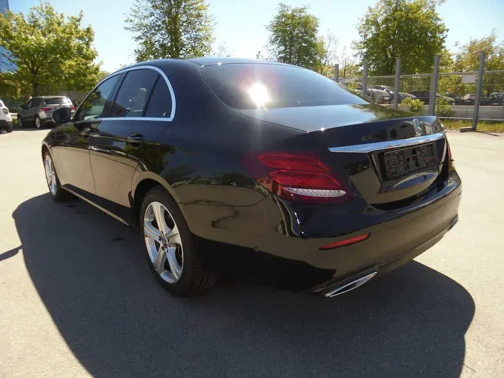 Usata Mercedes E400 340 CV (250 kW) 2020 Nero Berlina