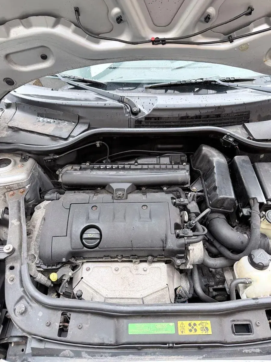 Usado Mini ONE 95 CV (69 kW) 2008 Plateado Utilitario