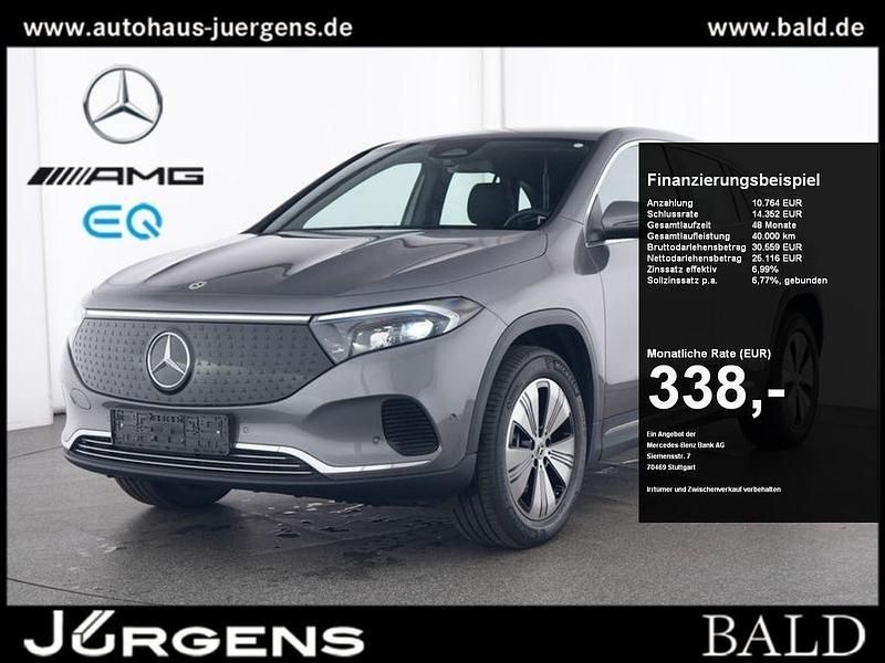 Grau metalliclack mountaingrau Gebraucht 2024 Mercedes EQA350 Progressive SUV | 35.880 € (Fairer Preis) - Bild 1/4