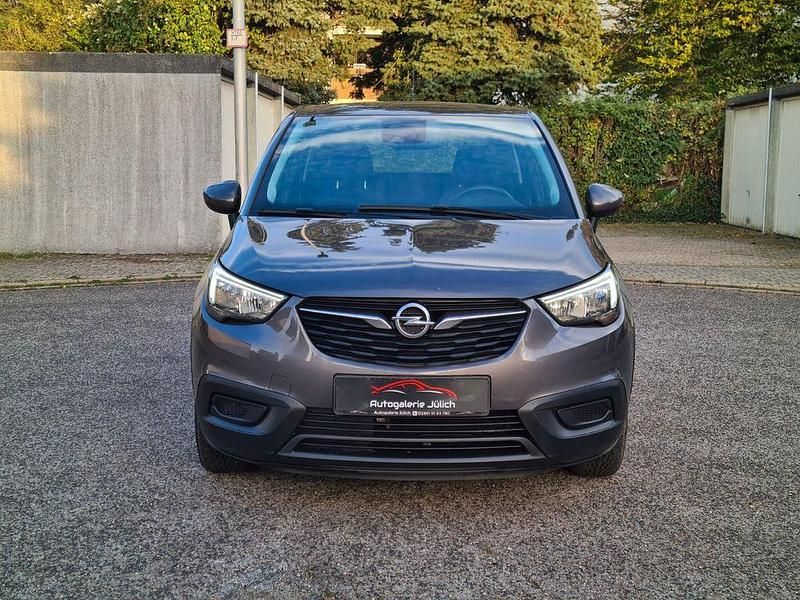 Gebraucht Opel Crossland Edition 82 PS (60 kW) 2019 Mondstein grau/e:vulkan grau SUV