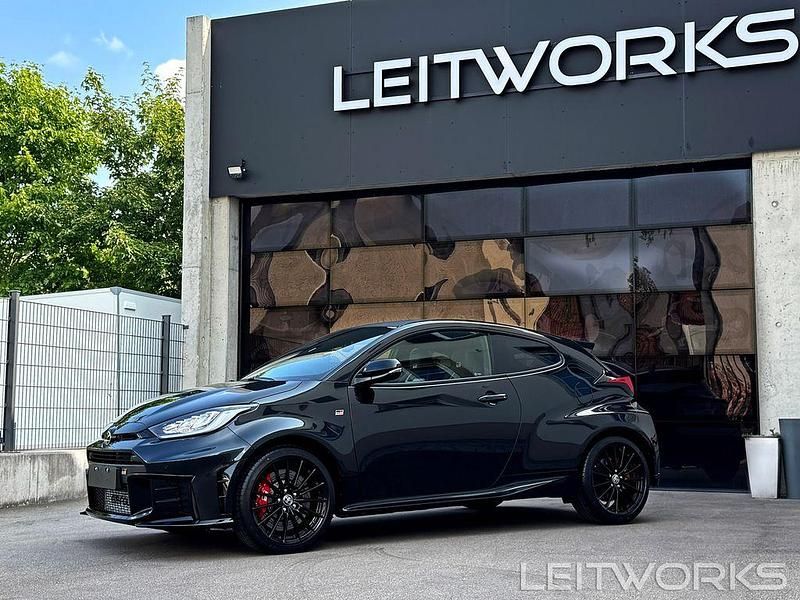 Schwarz Neu 2025 Toyota Yaris | 47.900 € (Fairer Preis) - Bild 1/4