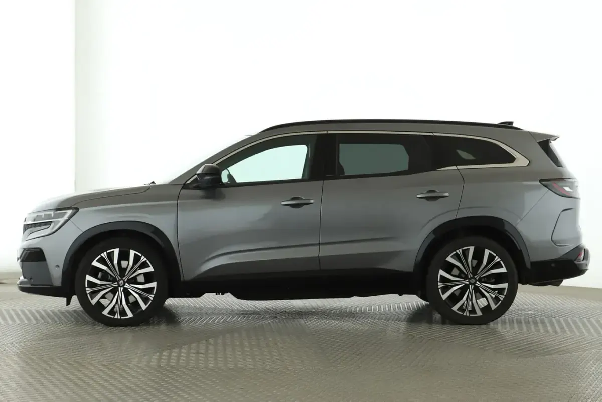 Begagnad Renault Espace Iconic 200 HK (147 kW) 2025 Grå SUV