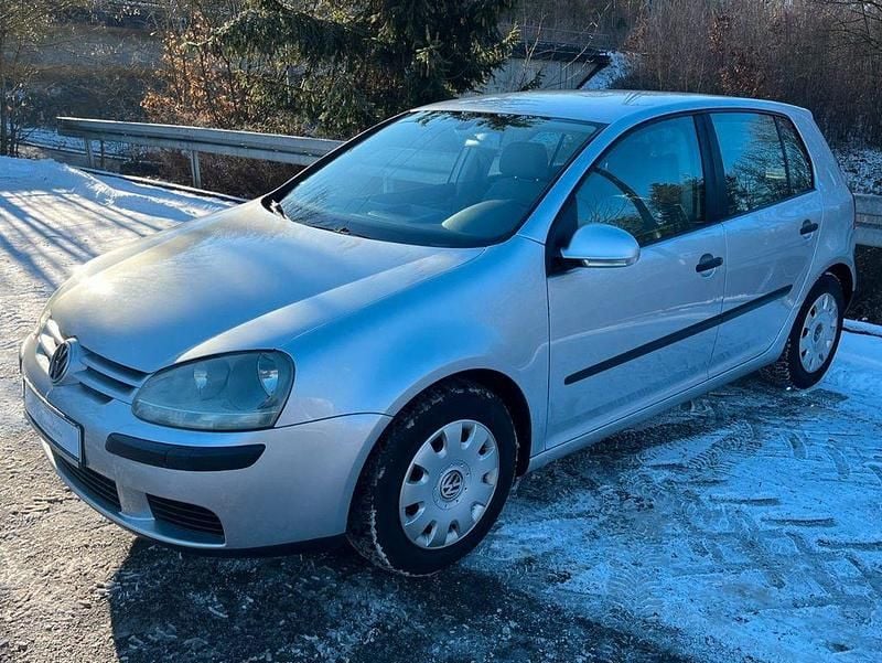 Silber Gebraucht 2004 VW Golf Comfortline Limousine | 3.790 € (Fairer Preis) - Bild 1/4