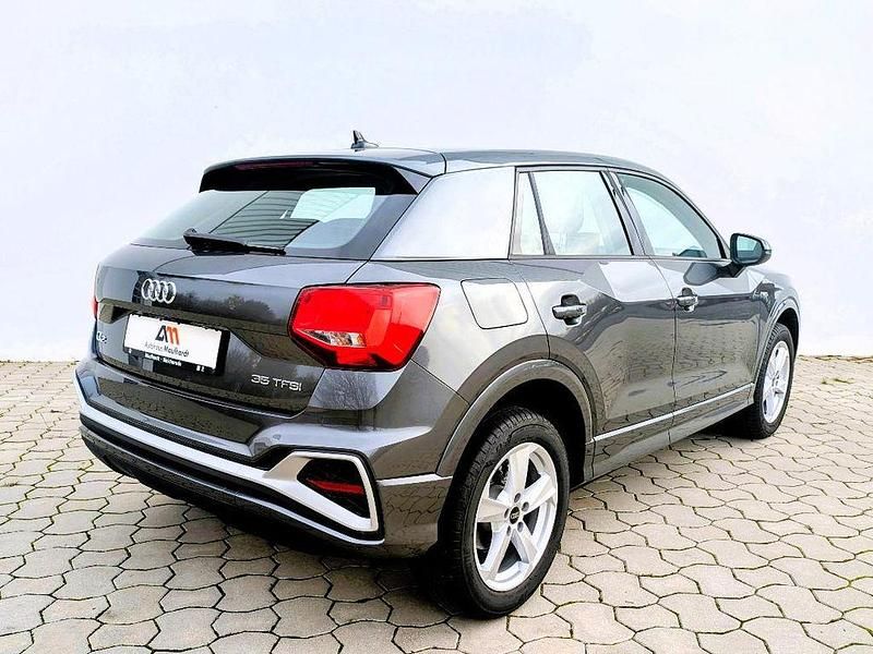 Gebraucht Audi Q2 S-Line 150 PS (110 kW) 2025 Daytonagrau perleffekt SUV