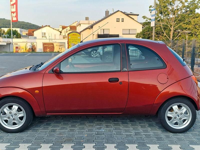 Orange Gebraucht 2008 Ford Ka Kleinwagen | 1.199 € (Fairer Preis) - Bild 1/4