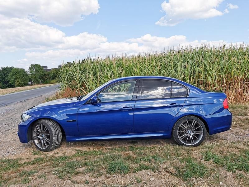 Gebraucht BMW 325 M Performance 252 PS (185 kW) 2010 Blau Limousine