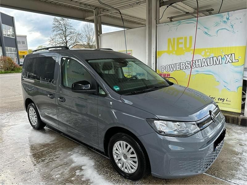 Second-hand VW Caddy 102 CP (75 kW) 2024 Gri Monovolum