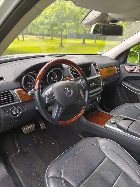 Gebraucht Mercedes GL350 258 PS (189 kW) 2013 Silber SUV
