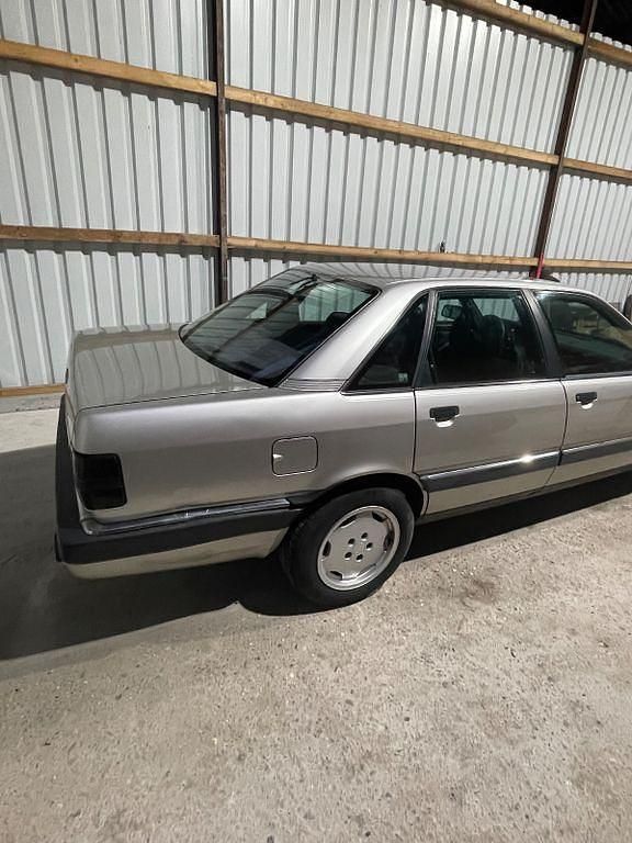 Gebraucht Audi 200 299 PS (219 kW) 1989 Silber Limousine