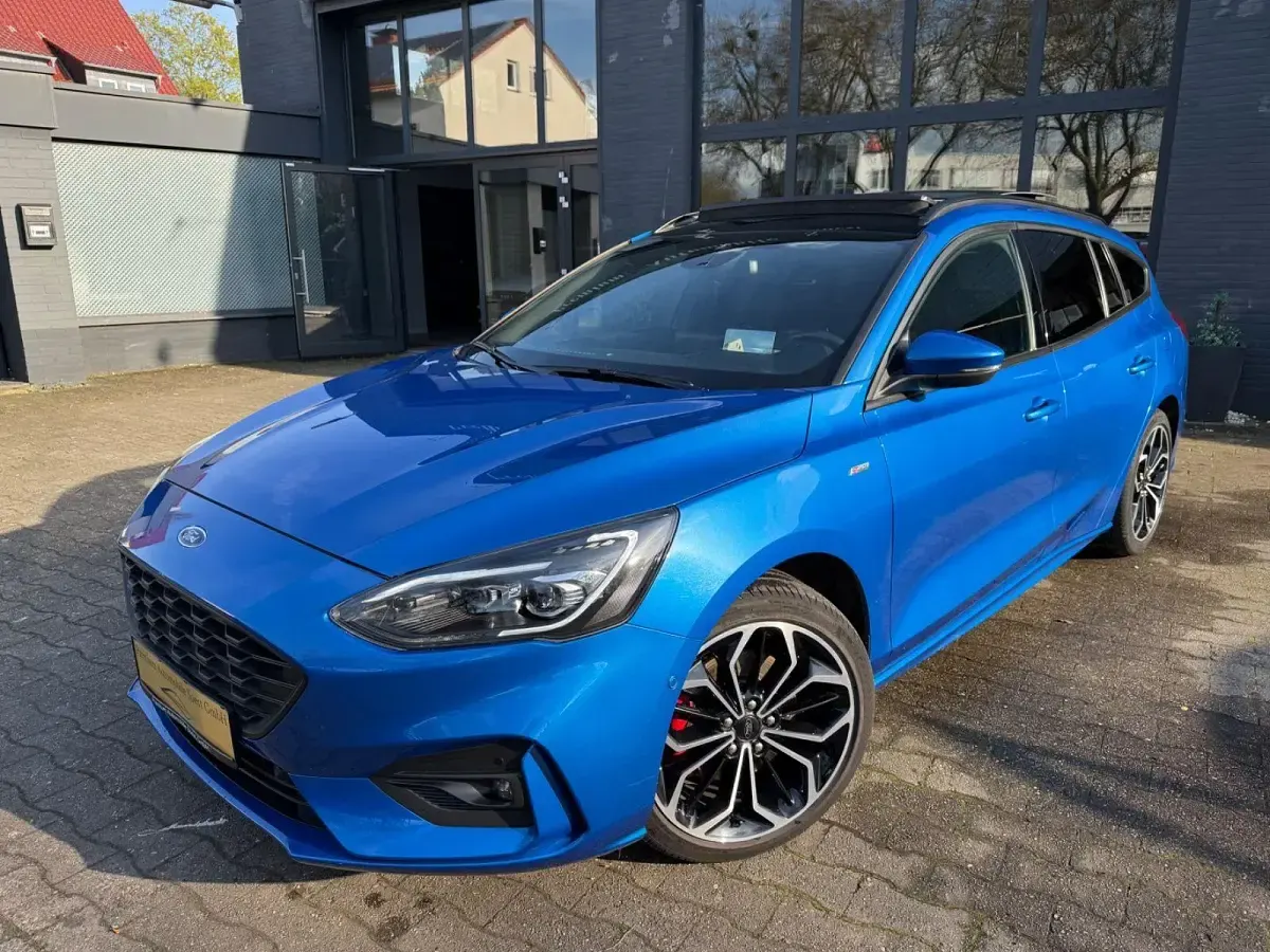 Gebraucht Ford Focus ST-Line 182 PS (133 kW) 2020 Blau Limousine